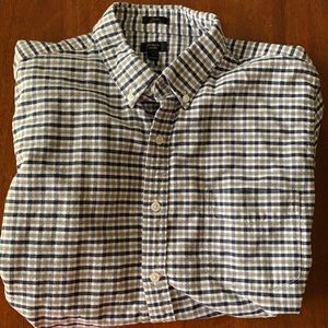 J.Crew men’s size large slim fit button down shirt